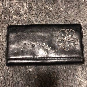 Black leather flower stitched in wallet